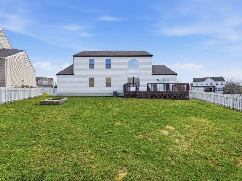 207 Autumn Leaves Way, Johnstown, OH 43031 Photo 8