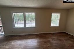 216 Cricket Road photo 4