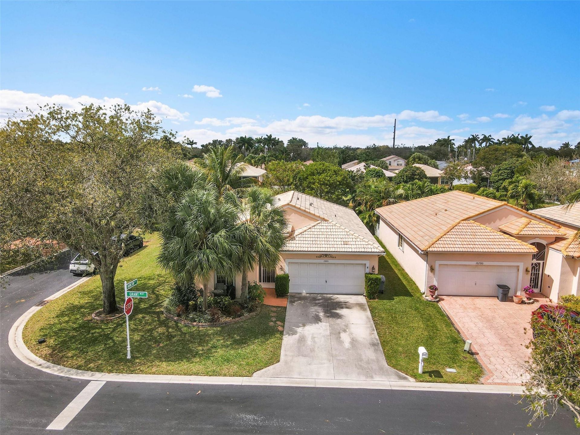 10801 Grant Way, Boynton Beach, FL 33437 Photo