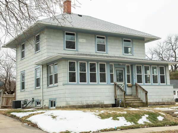 1600 Forest Avenue, Waterloo, IA 50702