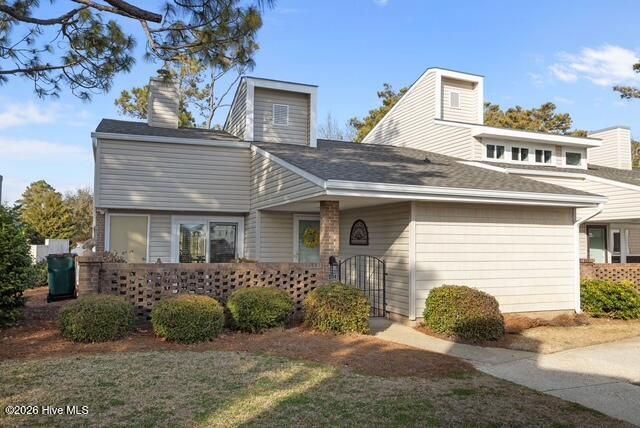 204 Sound Court, Morehead City, NC 28557 Main Photo