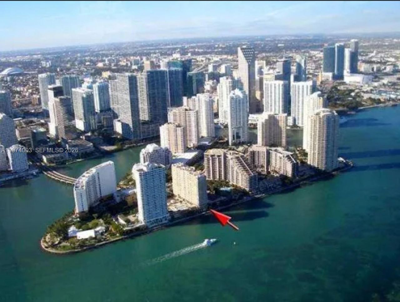 770 NE Claughton Island Dr, Unit 1613, Miami, FL 33131 Photo