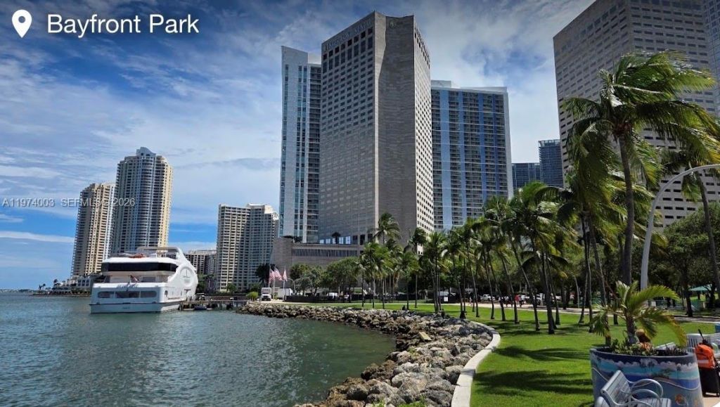 770 NE Claughton Island Dr, Unit 1613, Miami, FL 33131 Photo