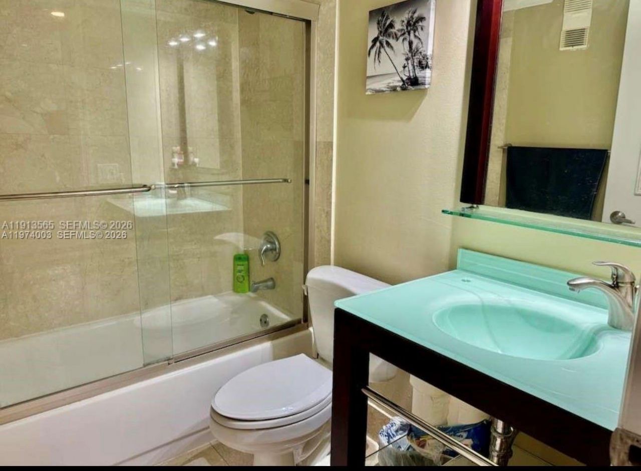 770 NE Claughton Island Dr, Unit 1613, Miami, FL 33131 Photo