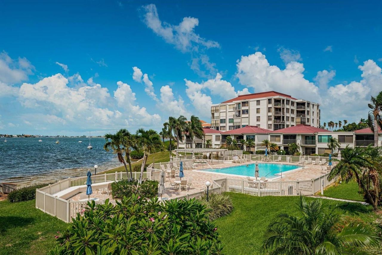 6365 Bahia Del Mar Boulevard , Unit 210, Saint Petersburg, FL 33715 Photo