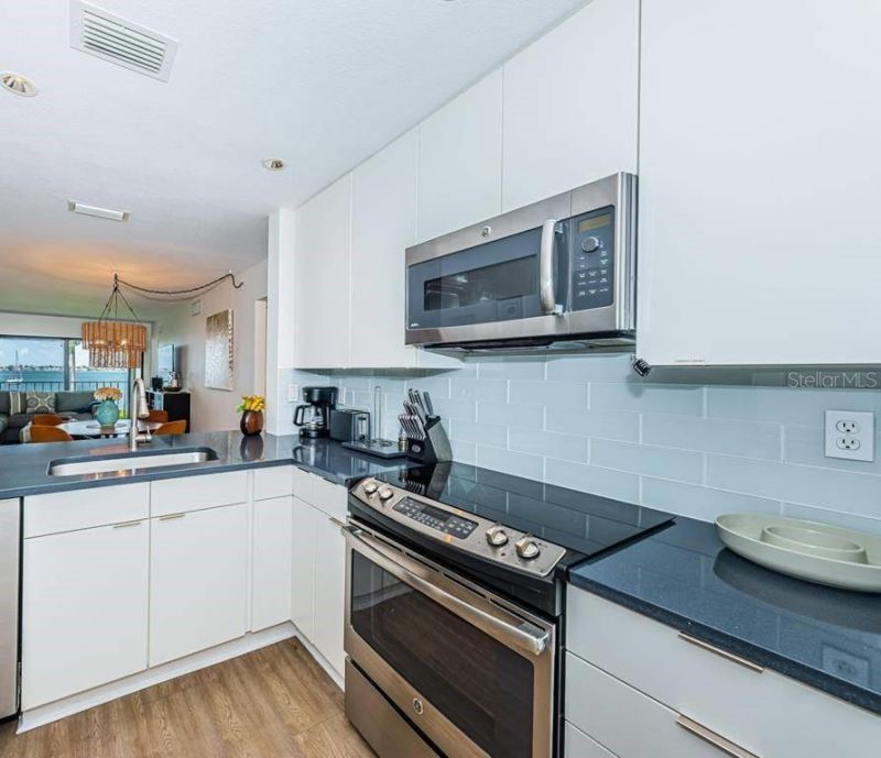 6365 Bahia Del Mar Boulevard , Unit 210, Saint Petersburg, FL 33715 Photo