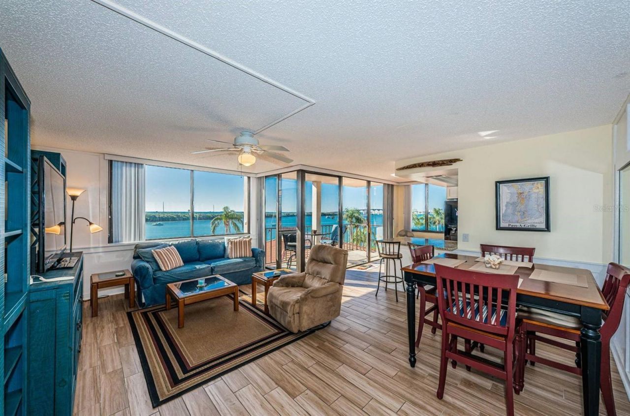 6357 Bahia Del Mar Boulevard , Unit 408, Saint Petersburg, FL 33715 Photo