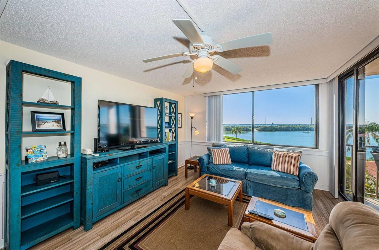 6357 Bahia Del Mar Boulevard , Unit 408, Saint Petersburg, FL 33715 Photo