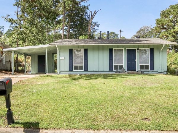 1104 Anderson Dr , Leesville, LA 71446