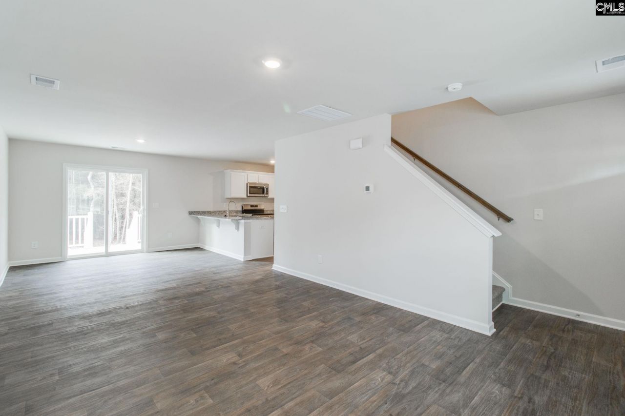 3920 Elmira Street Photo 5