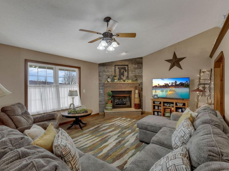 2057 Fout Road, Unit 3, Frankfort, OH 45628 Photo 16