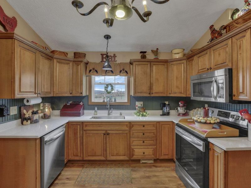 2057 Fout Road, Unit 3, Frankfort, OH 45628 Photo 7