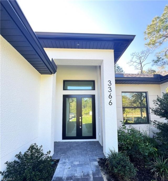 3366 72nd Ave Ne, Naples, FL 34120 Main Photo