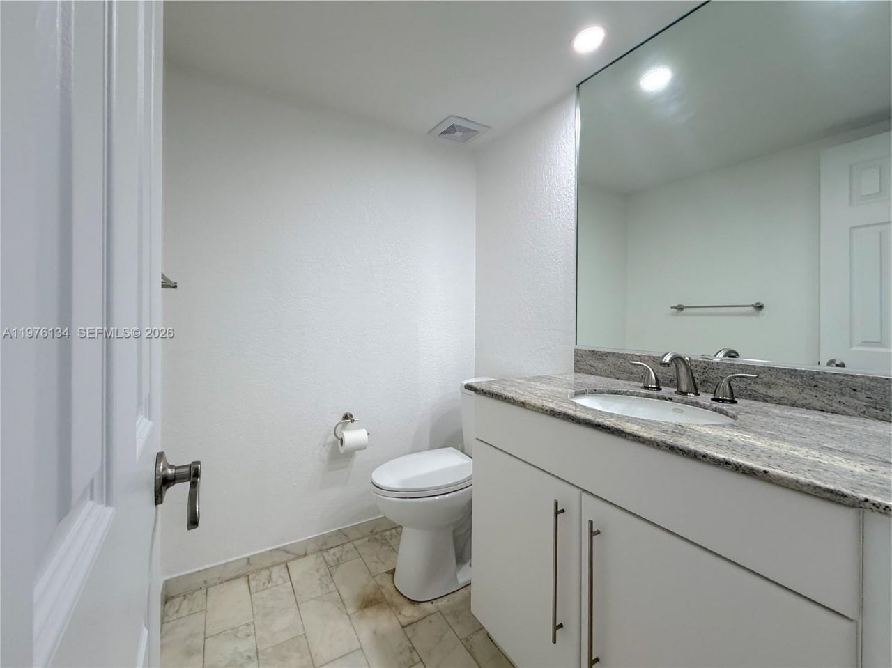 2640 NE 135th St, Unit 305, North Miami, FL 33181 Photo