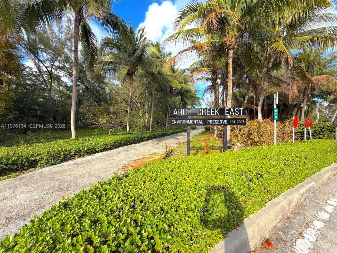 2640 NE 135th St, Unit 305, North Miami, FL 33181 Photo