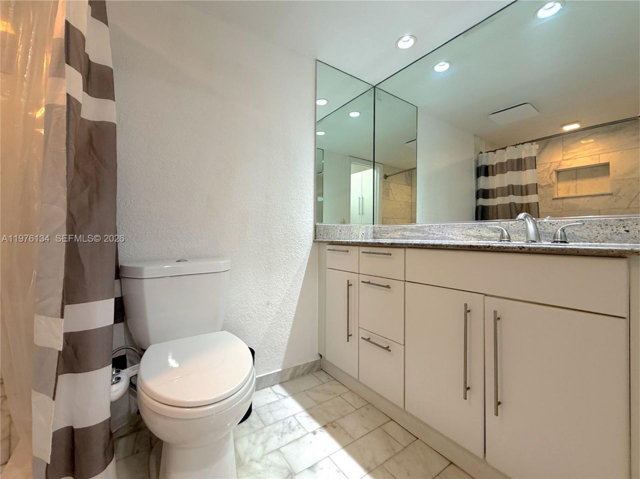 2640 NE 135th St, Unit 305, North Miami, FL 33181 Photo