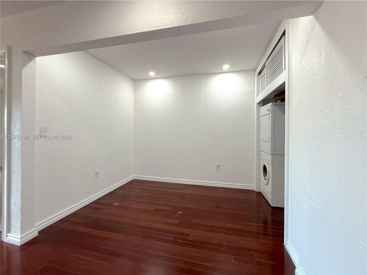 2640 NE 135th St, Unit 305, North Miami, FL 33181 Photo