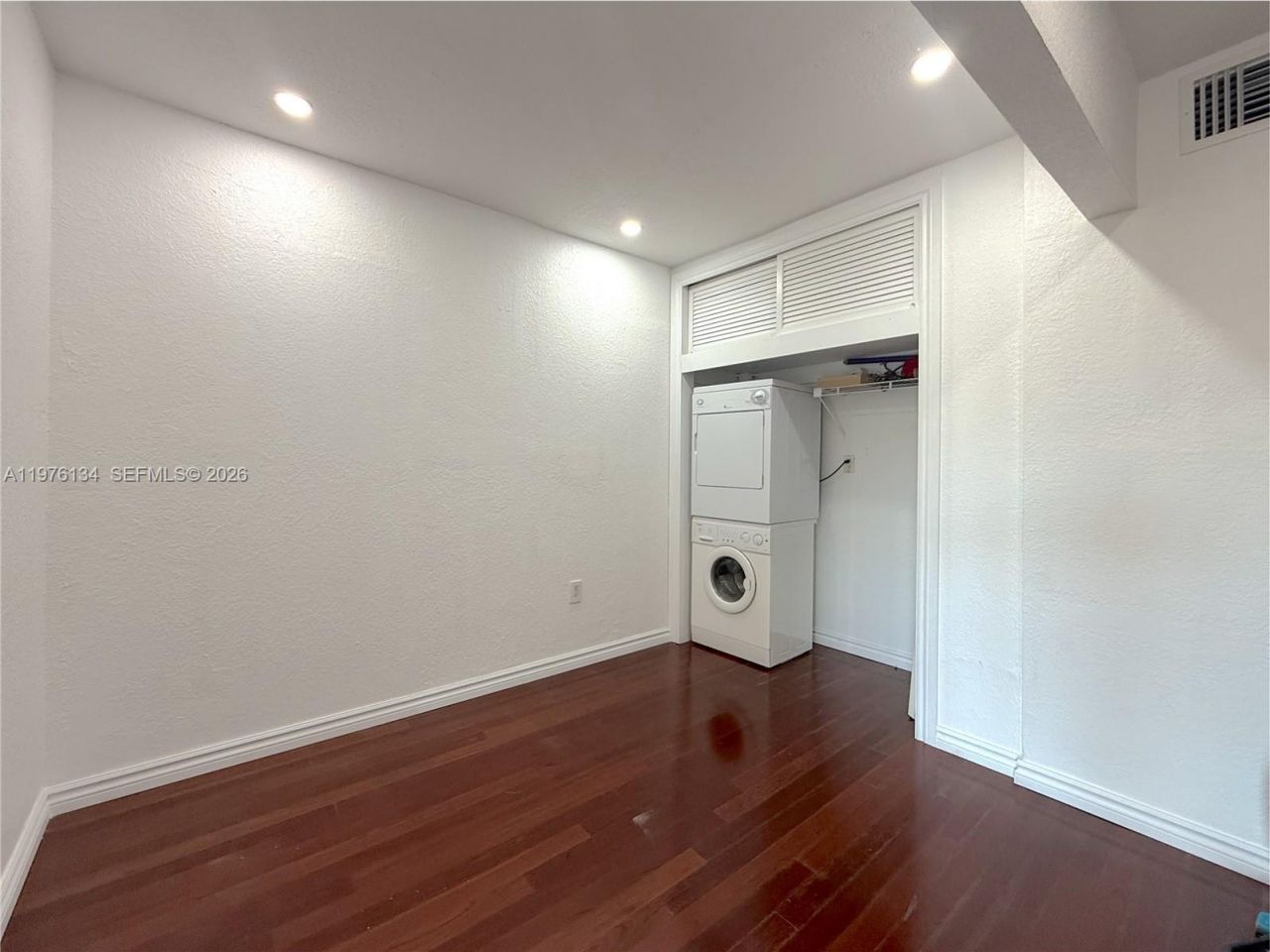 2640 NE 135th St, Unit 305, North Miami, FL 33181 Photo