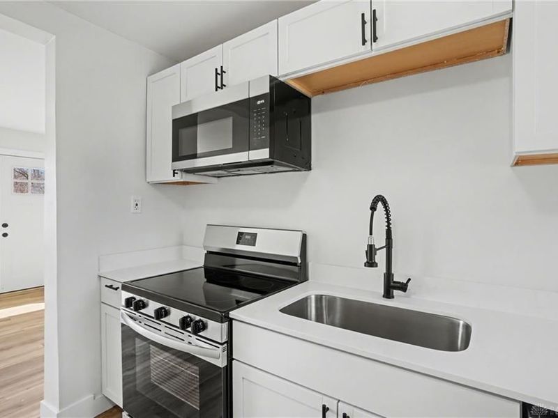 421 Marchmont Drive, Fairborn, OH 45324 Photo 7