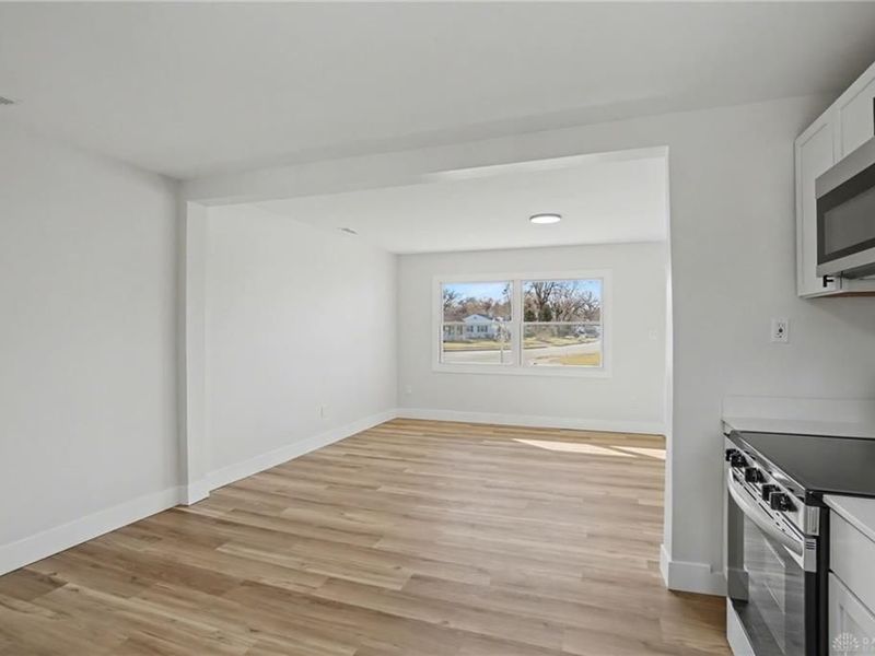 421 Marchmont Drive, Fairborn, OH 45324 Photo 8