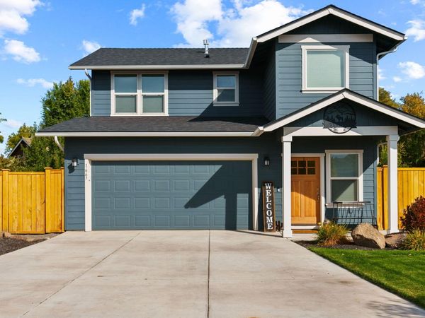 1667 SW Black Butte Court, Redmond, OR 97756