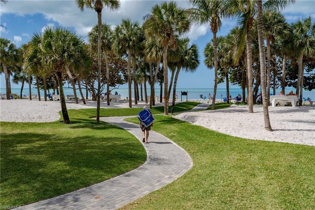 600 Parkview Ln , Naples, FL 34103 Photo