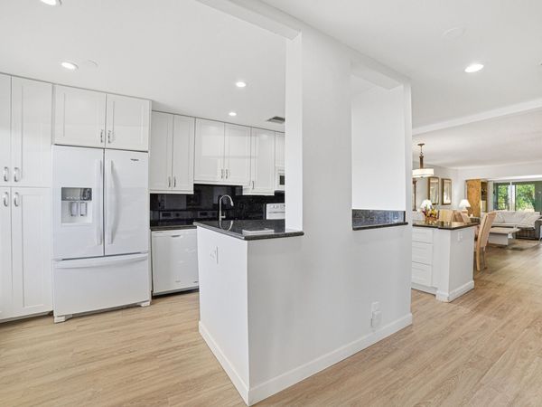 2901 SW 15th Street, Unit 102, Delray Beach, FL 33445