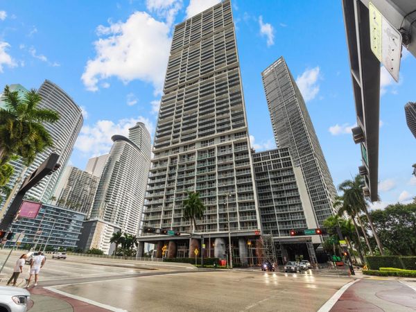 485 Brickell Avenue, Unit 2506, Miami, FL 33131