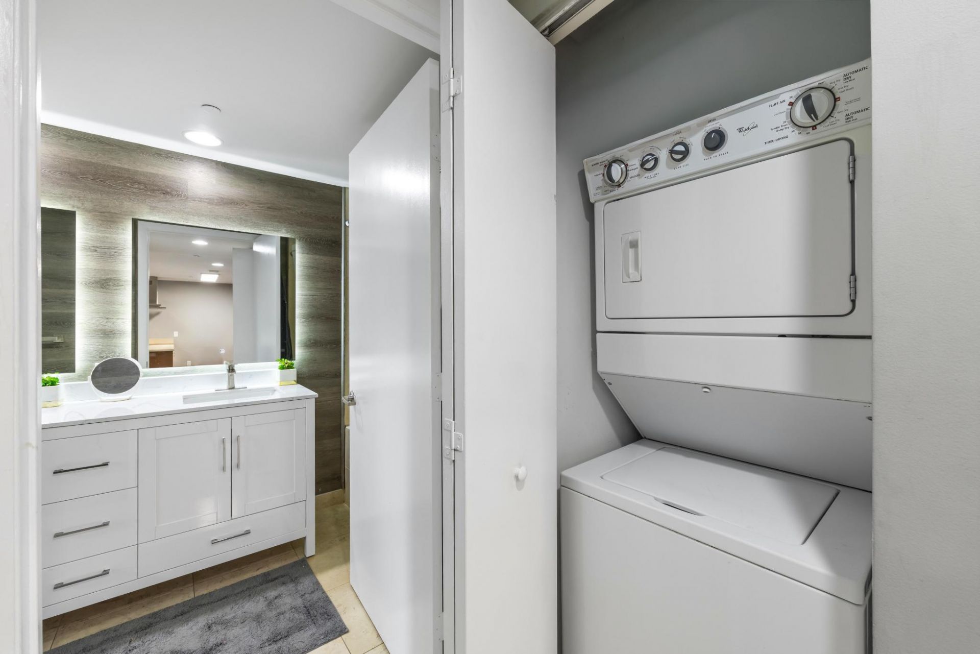 485 Brickell Avenue, Unit 2506, Miami, FL 33131 Photo