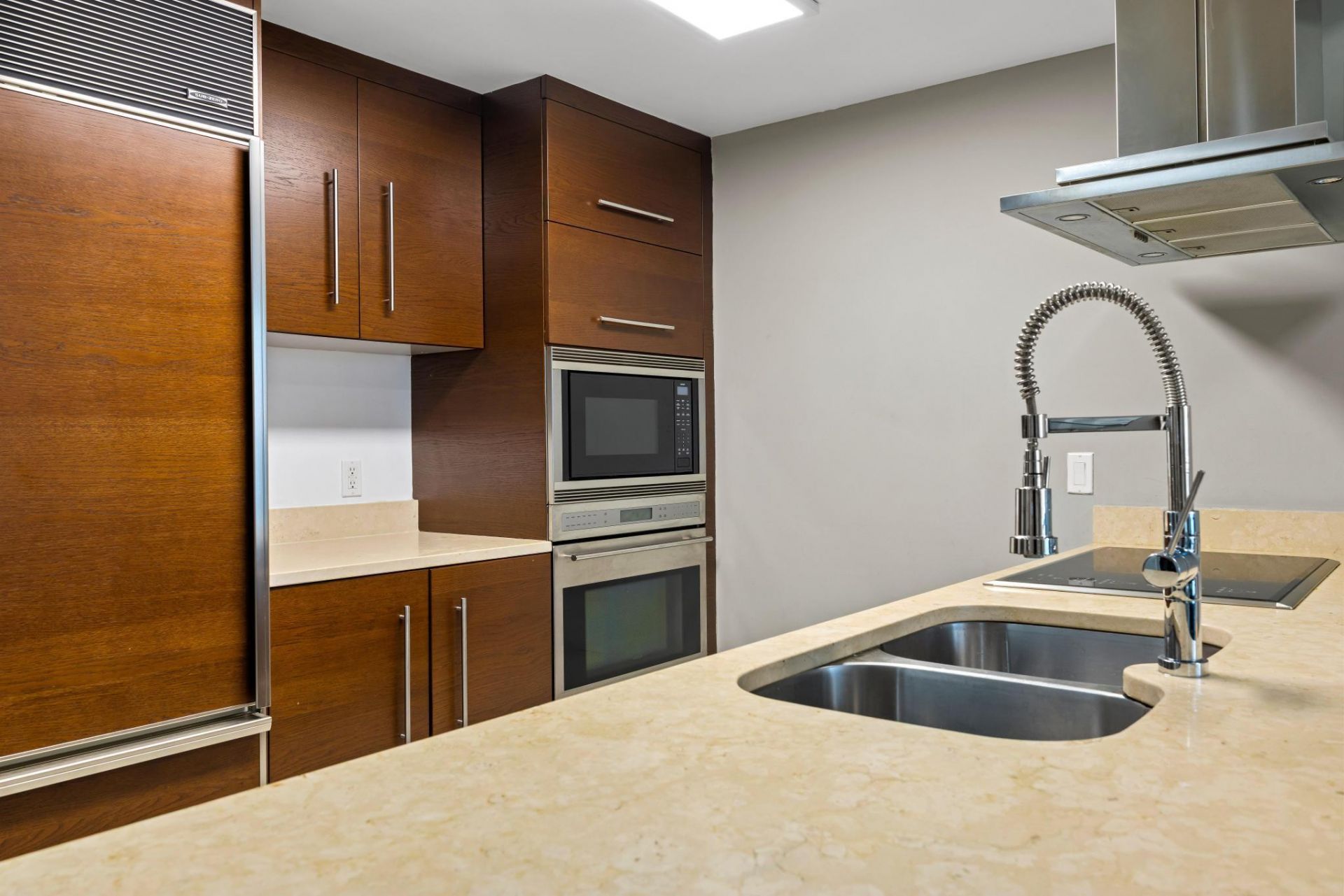 485 Brickell Avenue, Unit 2506, Miami, FL 33131 Photo