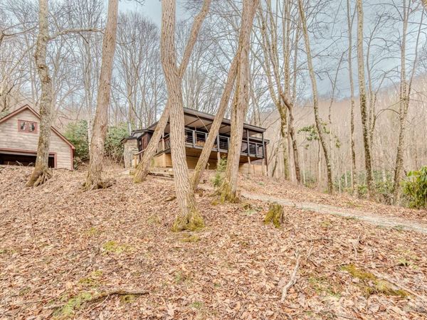 169 Samantha Springs Lane, Elk Park, NC 28622