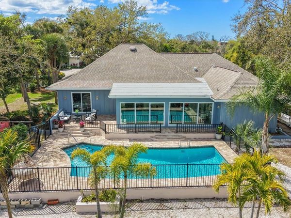 700 TROPICAL CIRCLE, SARASOTA, FL 34242
