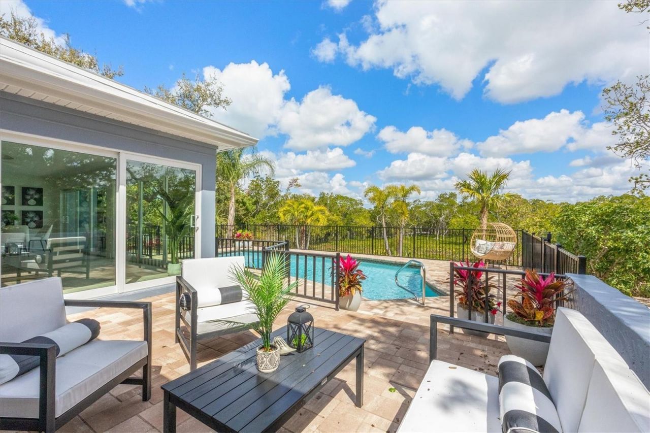 700 Tropical Circle, Sarasota, FL 34242 Photo