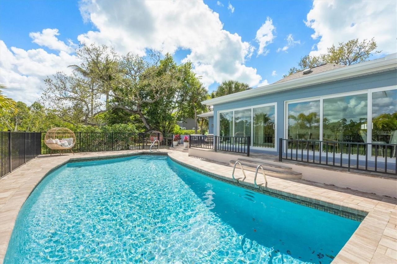 700 Tropical Circle, Sarasota, FL 34242 Photo