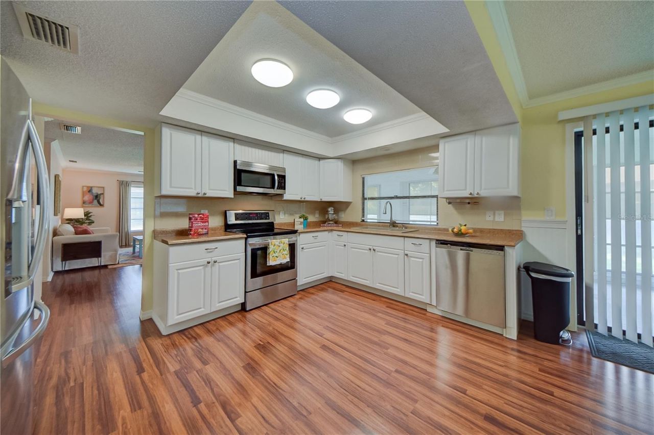 3001 Vivienda Boulevard, Bradenton, FL 34207 Photo