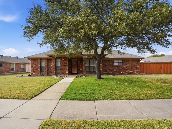 1004 Ledgemont Drive, Plano, TX 75025