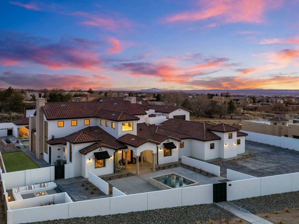 9400 Elena Drive NE, Albuquerque, NM 87122