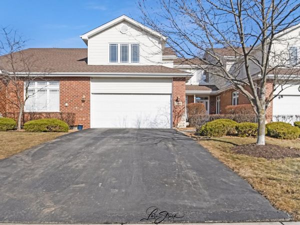 10804 CANTERBURY Drive , Mokena, IL 60448
