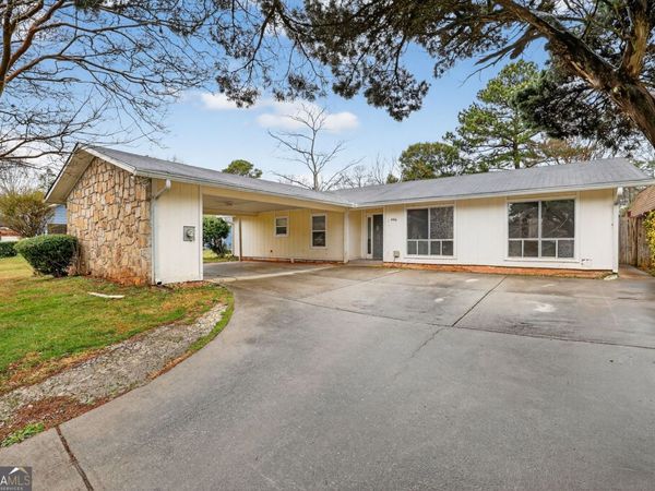 4406 Carriage Trail, Stone Mountain, GA 30083