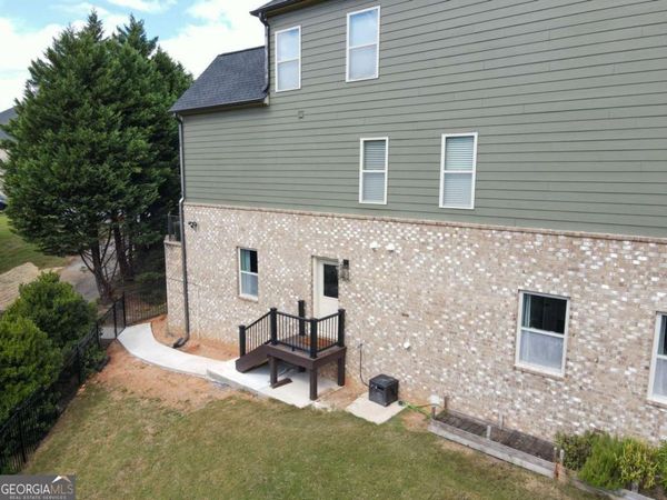 2184 Skye Isles Pass, Lawrenceville, GA 30045