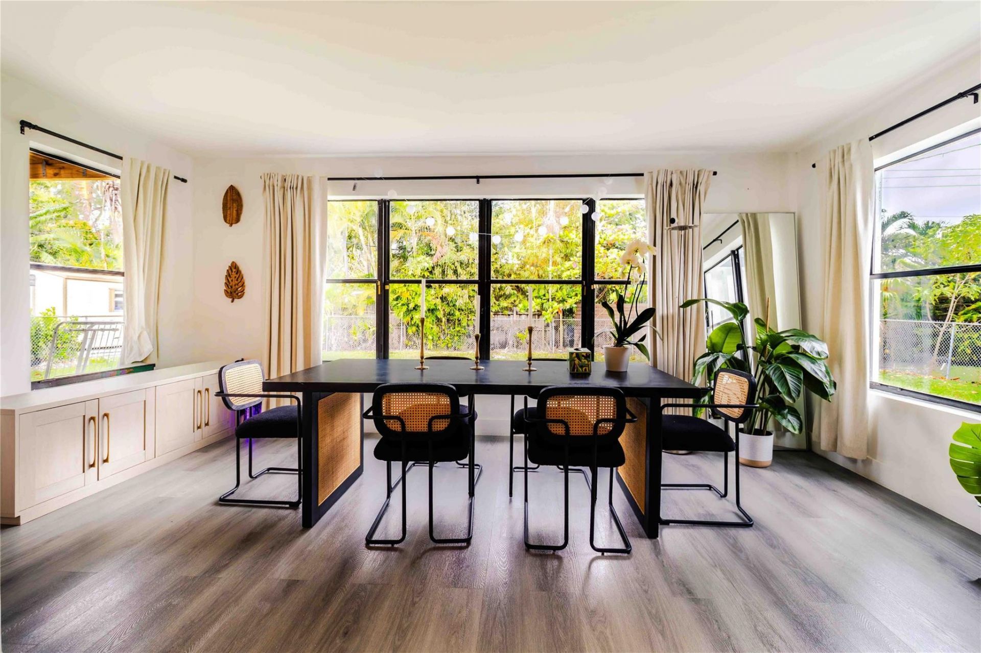 2515 NE 207th Street, Miami, FL 33180 Photo