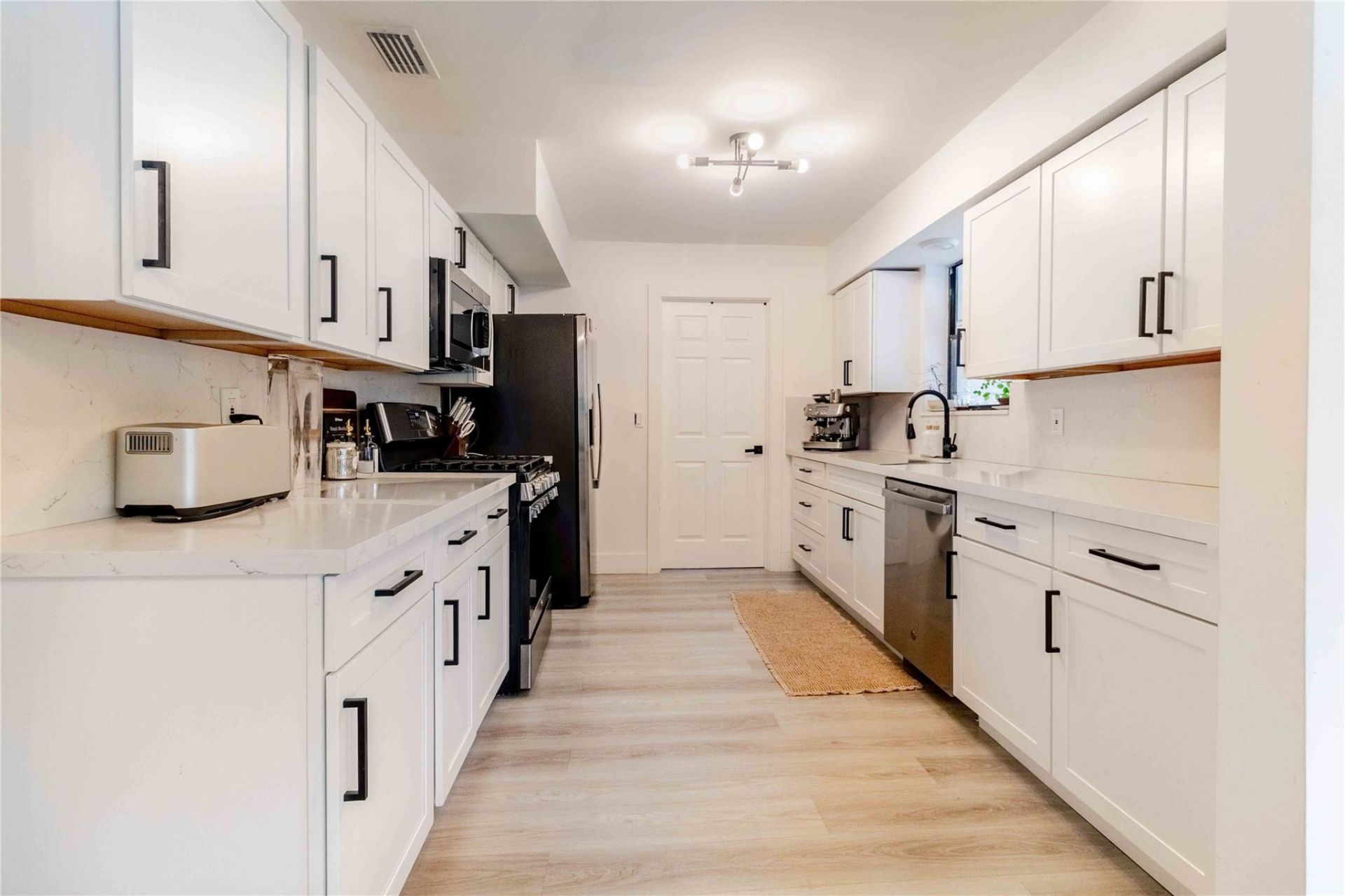 2515 NE 207th Street, Miami, FL 33180 Photo