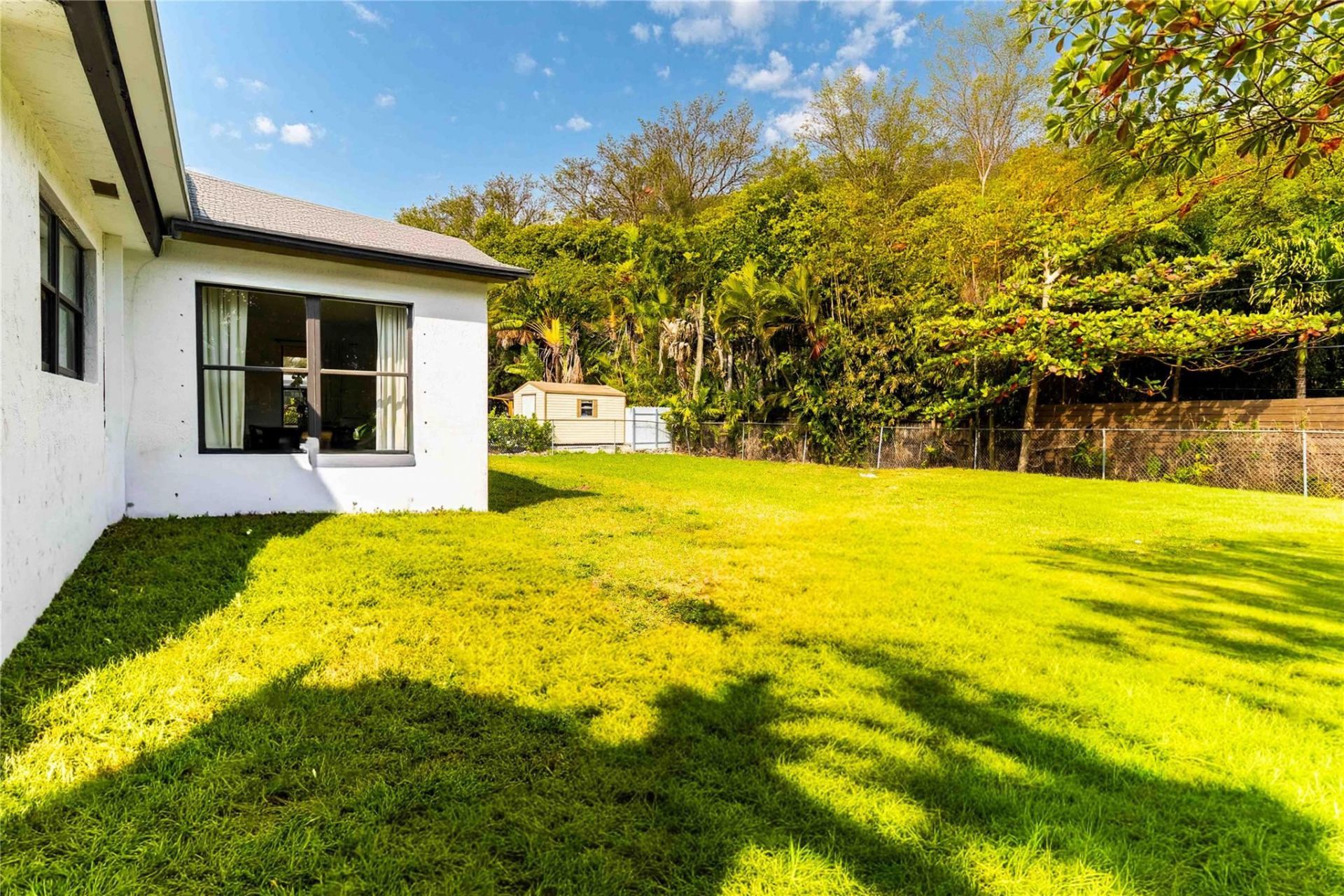 2515 NE 207th Street, Miami, FL 33180 Photo