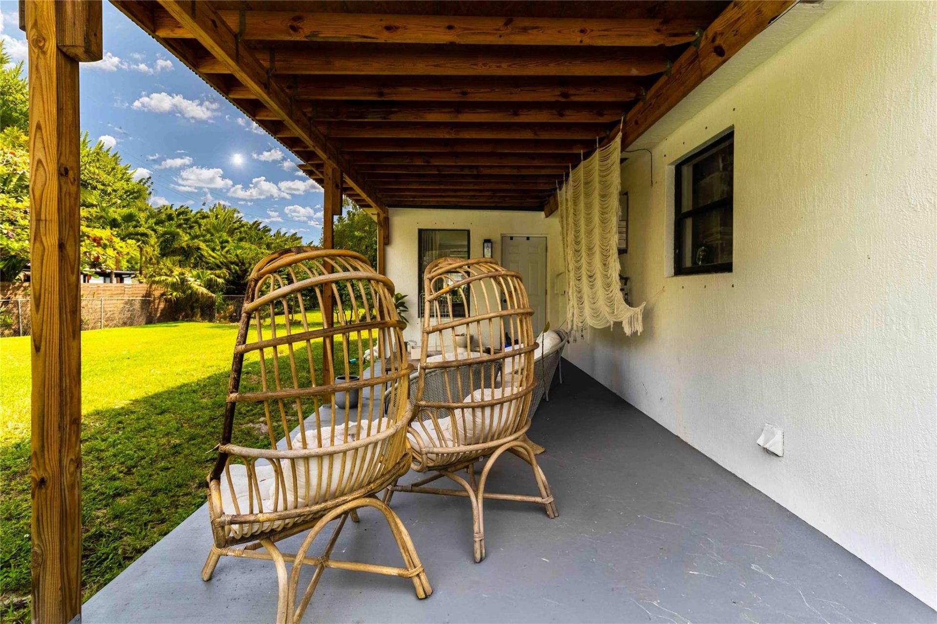 2515 NE 207th Street, Miami, FL 33180 Photo