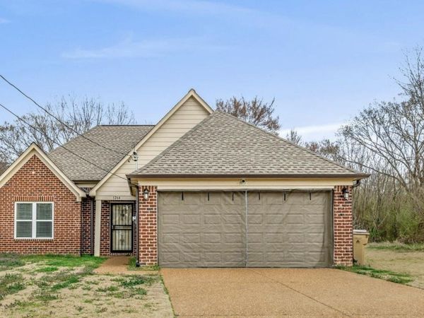 1264 CHARLES BRYAN RD, Unincorporated, TN 38018