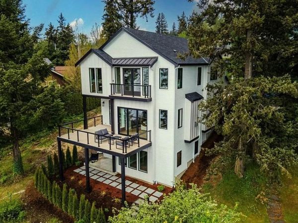 290 Keneka LN, Bastrop, TX 78602