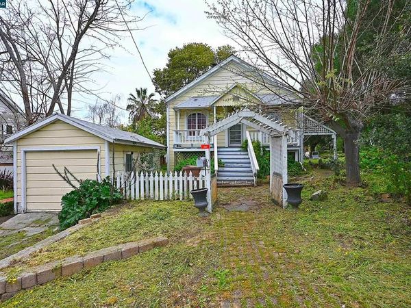 921 921 E 6Th St, Benicia, CA 94510