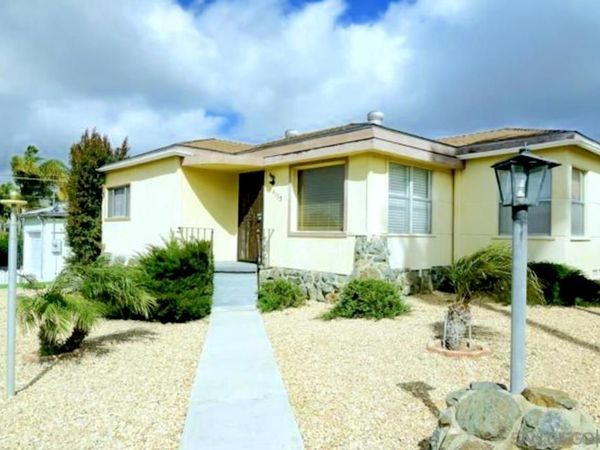 4135 Olive Ave, La Mesa, CA 91941