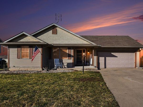 25827 Little Fox Trail, South Bend, IN 46628