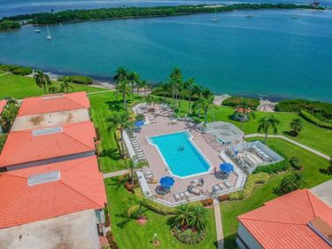 6295 BAHIA DEL MAR CIRCLE , Unit 401, ST PETERSBURG, FL 33715